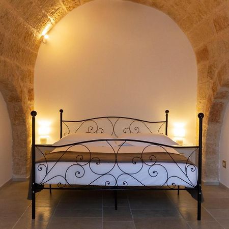 פולינאנו א מארה Albergo61 - Centro מראה חיצוני תמונה
