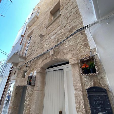פולינאנו א מארה Albergo61 - Centro מראה חיצוני תמונה