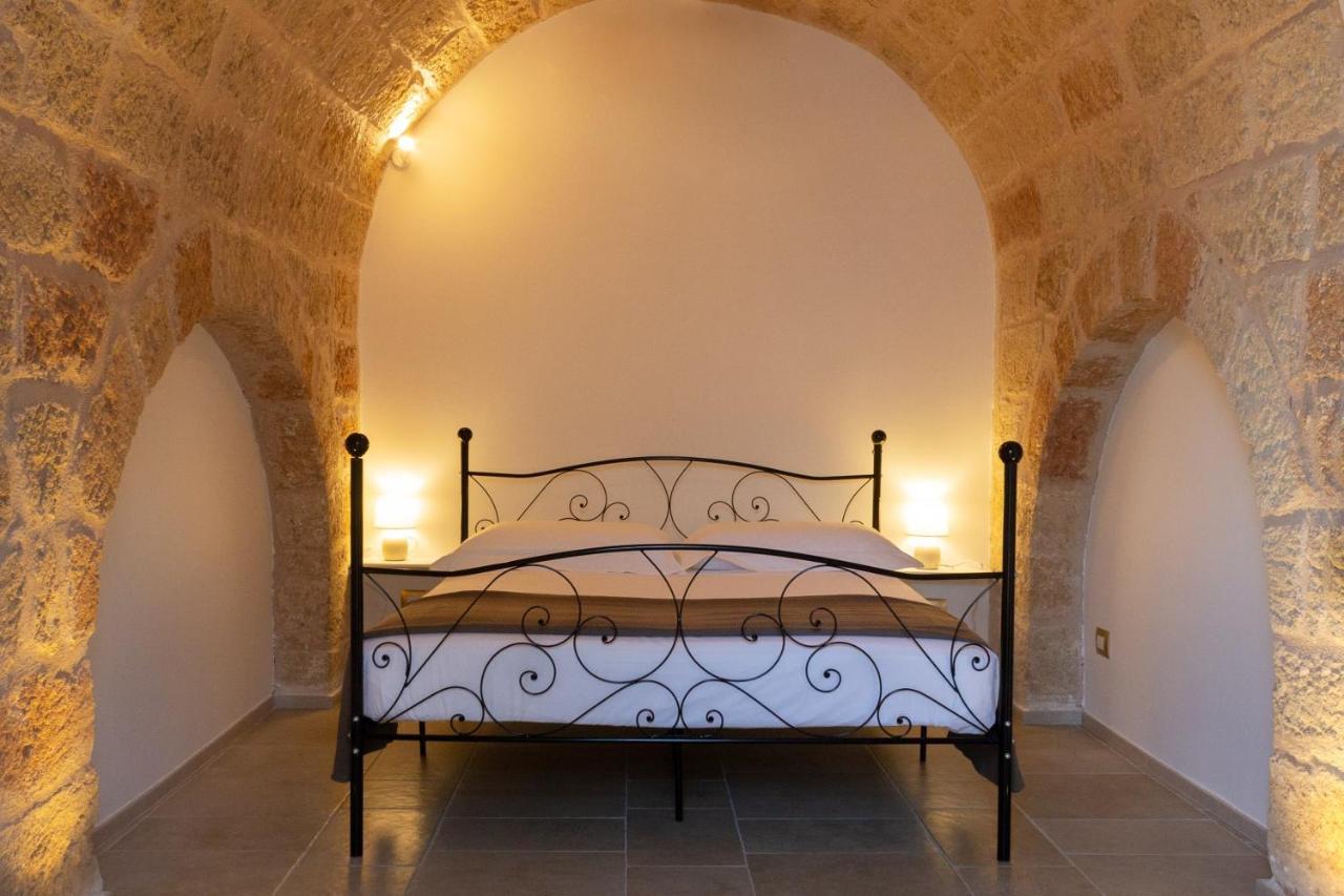 פולינאנו א מארה Albergo61 - Centro מראה חיצוני תמונה
